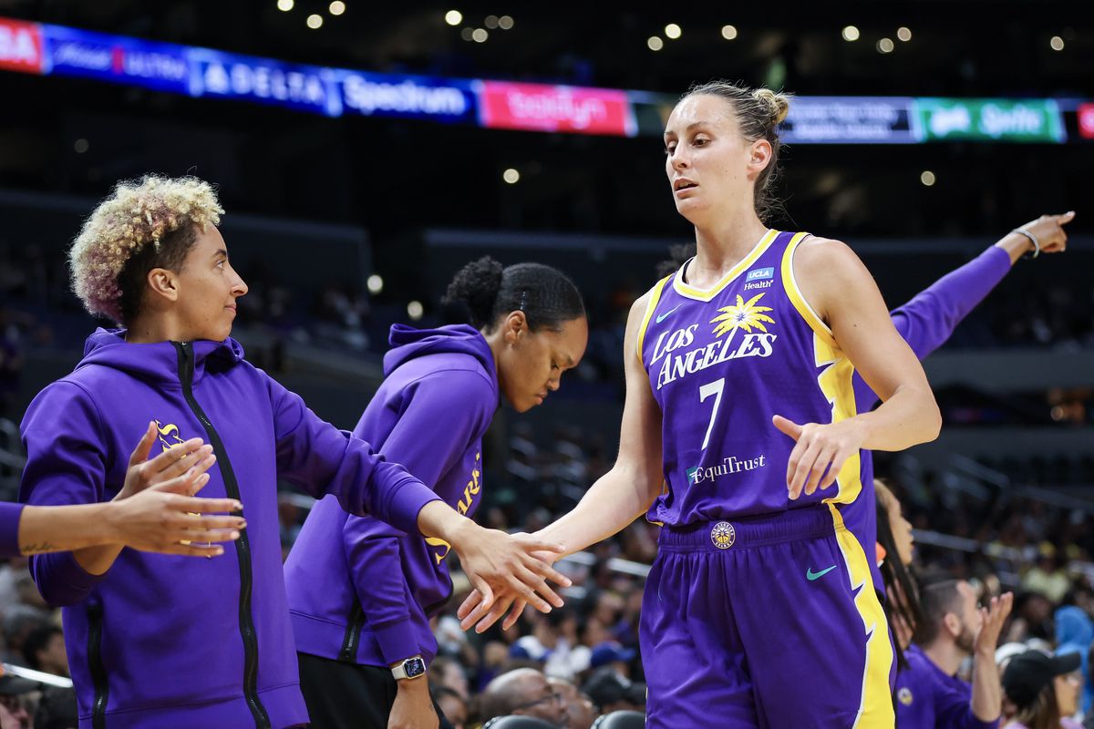 Washington Mystics v Los Angeles Sparks