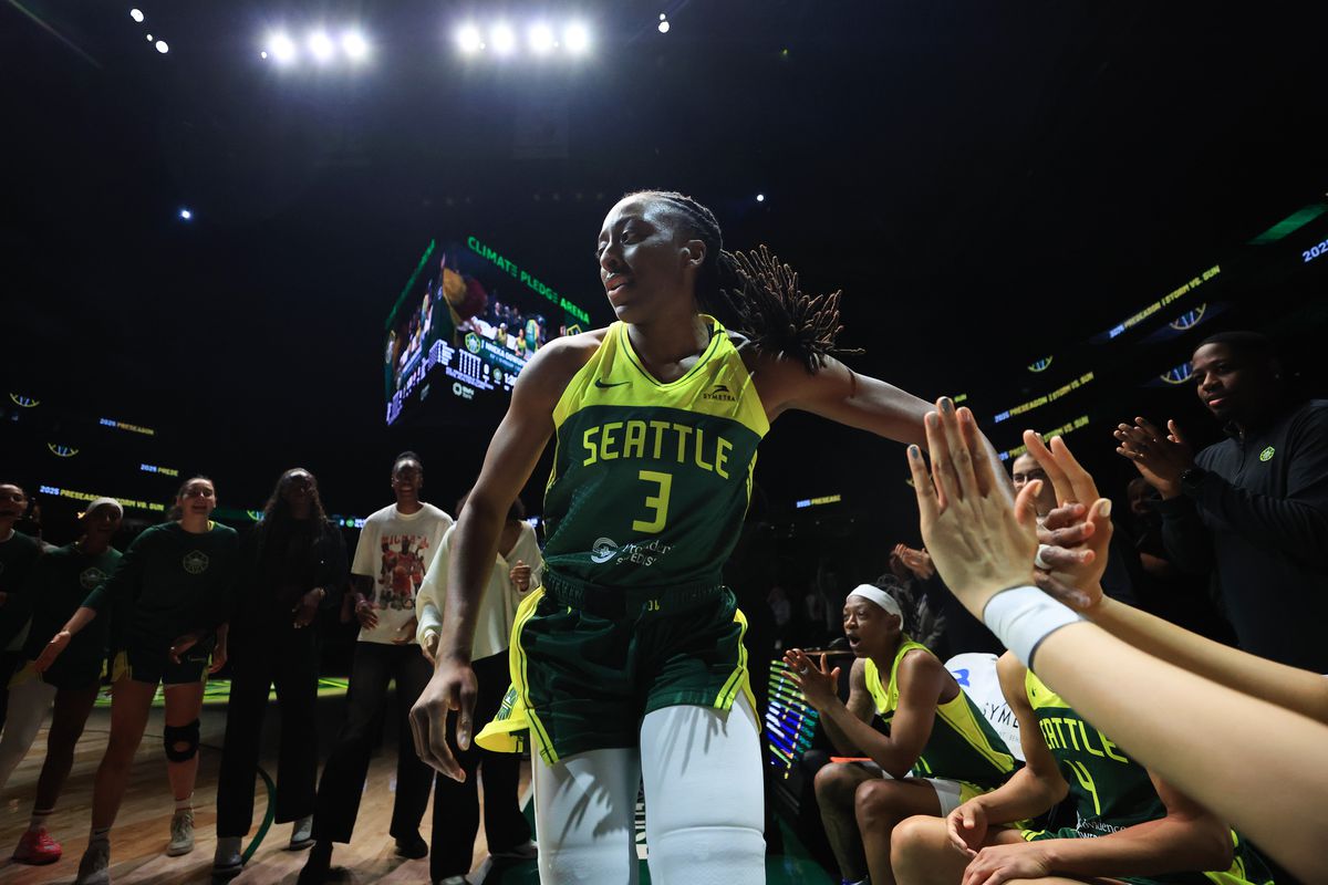 Connecticut Sun v Seattle Storm