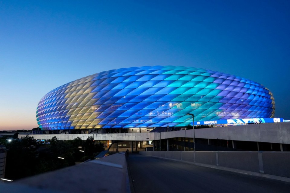Alamy Live News. 3BF520X Germany, Munich, May 30th 2025: General view outside the Allianz Arena in different colors at sunset time ahead of the UEFA Champions League Final 2025 between Paris Saint-Germain and FC Internazionale Milano at Munich Football Arena in Munich, Germany. (Daniela Porcelli / SPP) This is an Alamy Live News image and may not be part of your current Alamy deal . If you are unsure, please contact our sales team to check.