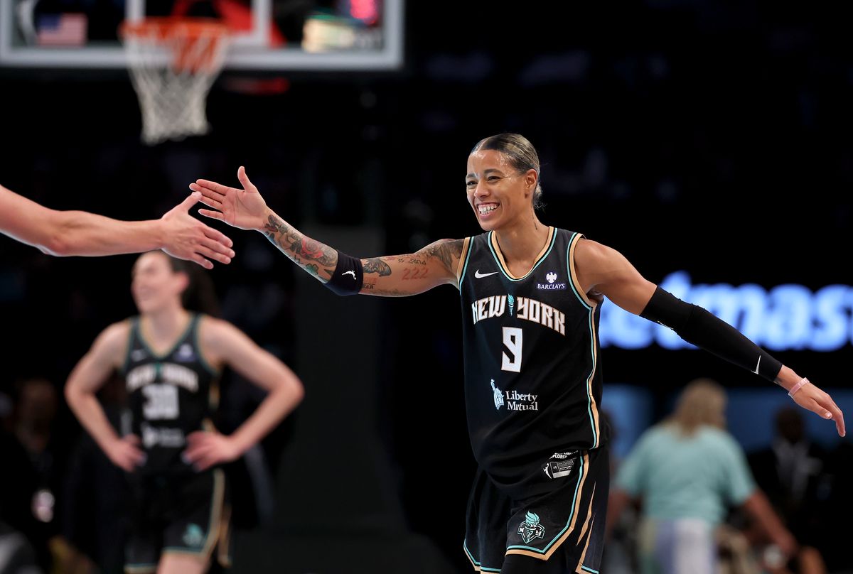 Connecticut Sun v New York Liberty
