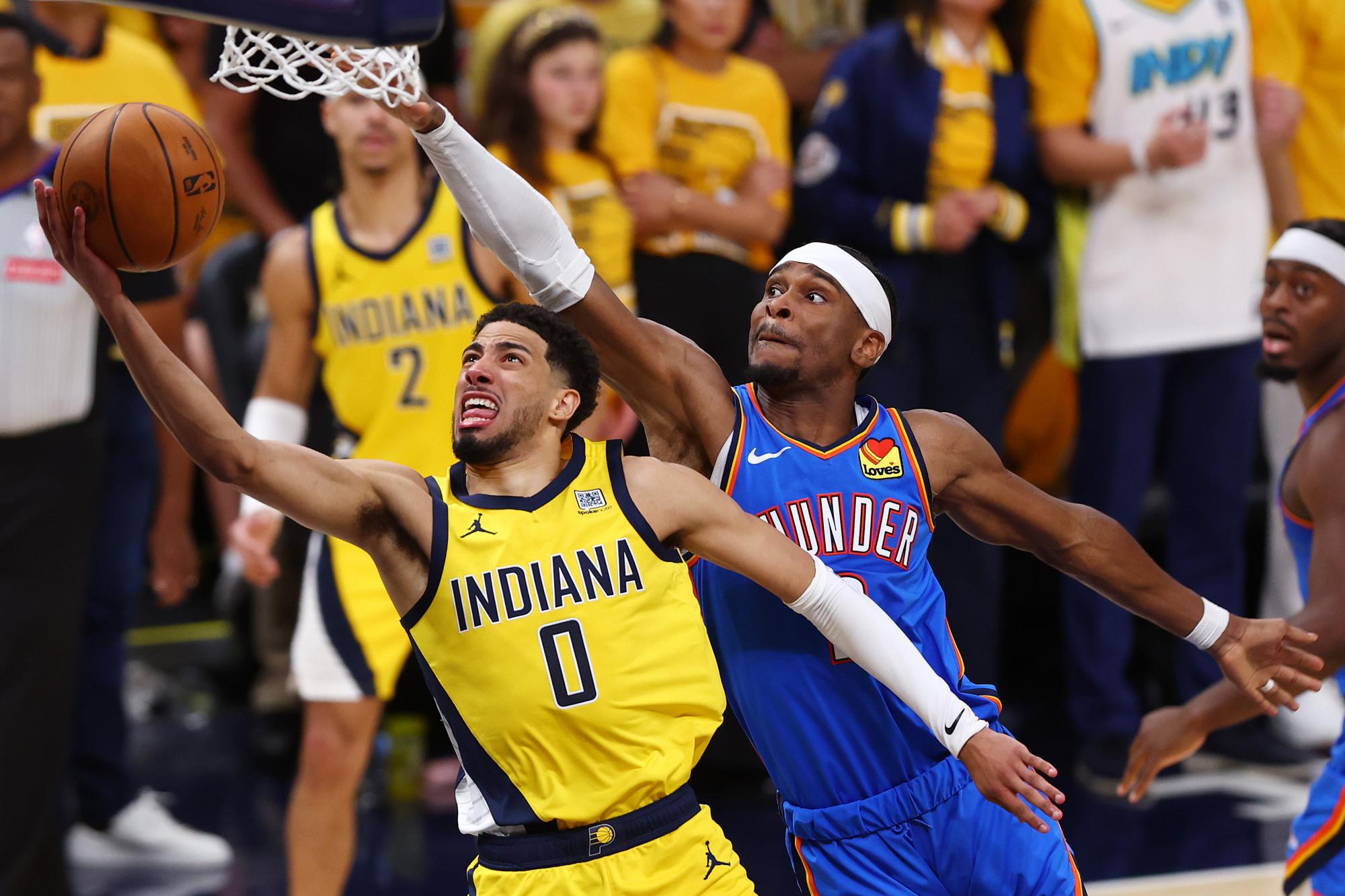 Gilgeous-Alexander blows up late as Thunder see off Indy to level NBA finals