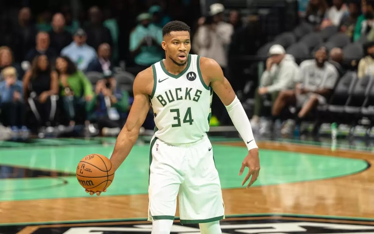 Bucks aim to stay under 2nd apron with Giannis Antetokounmpo