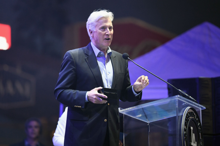 Plaschke: Lakers had a great ride with Buss family, but Dodgers owner will give team new life