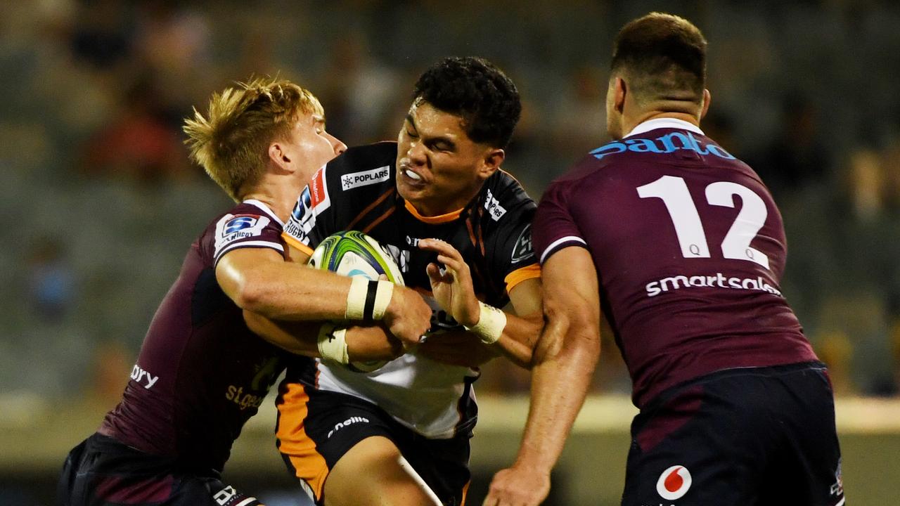 What is a 6-2 split in rugby tactics