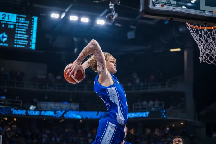 Miikka Muurinen joins Arkansas