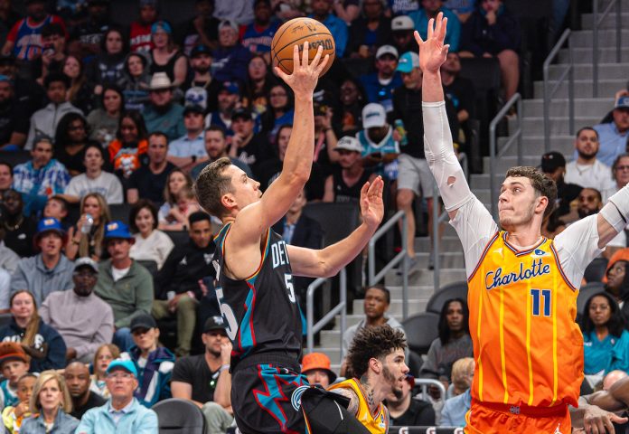 Duncan Robinson, Ryan Kalkbrenner