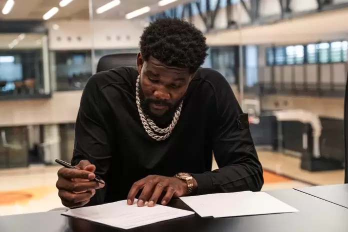 Deandre Ayton says he accepted defensive challenge