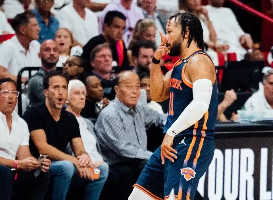 Jalen Brunson undergoes wrist surgery