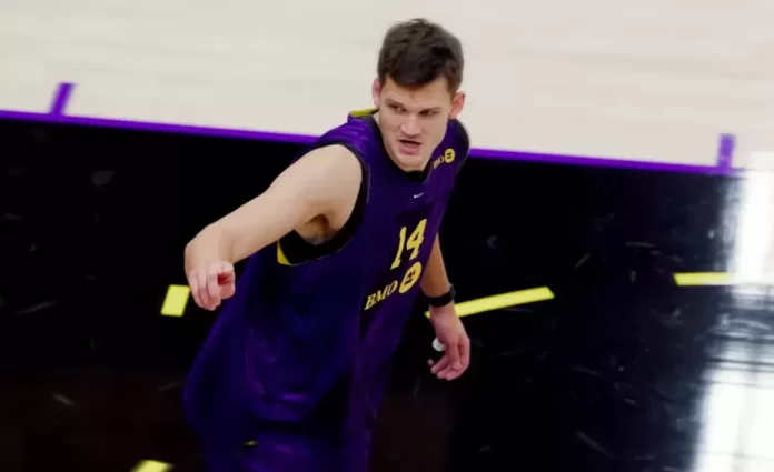 Walker Kessler on Lakers debut: “I’m just looking forward to the opportunity”